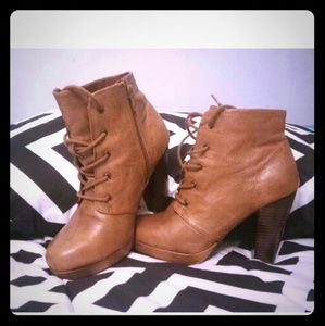 Steve Madden boots